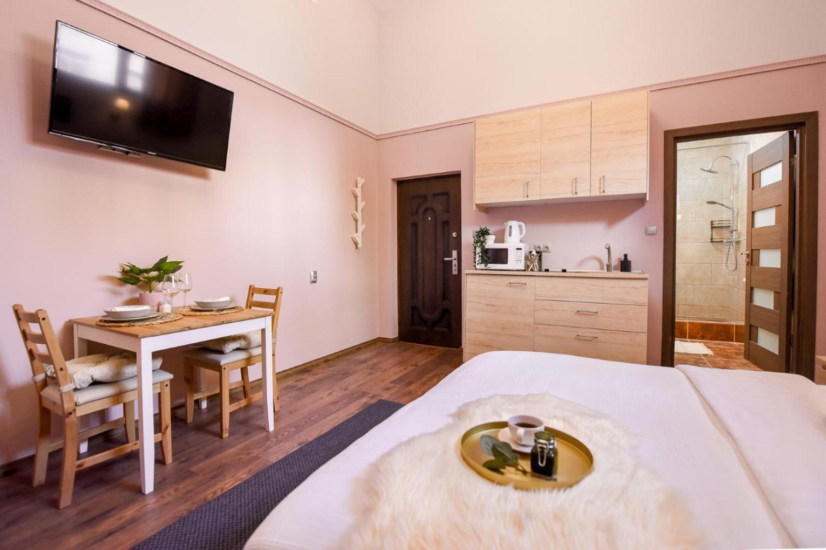 Historic Charm, Modern Comfort - Accommodation In The Heart Of The Old Town بوخارست الغرفة الصورة