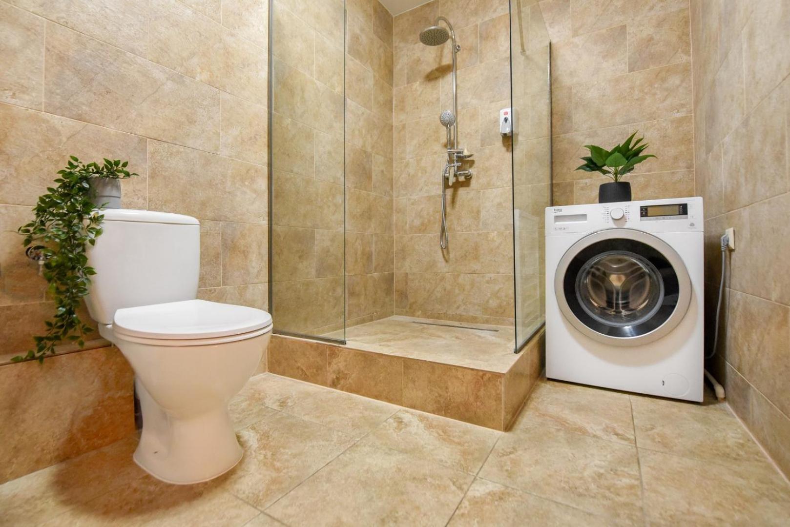 Historic Charm, Modern Comfort - Accommodation In The Heart Of The Old Town بوخارست الغرفة الصورة
